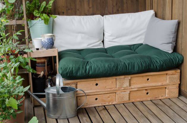 5 Summer DIY Garden Ideas on a Budget Summer DIY Garden Ideas for patio furniture