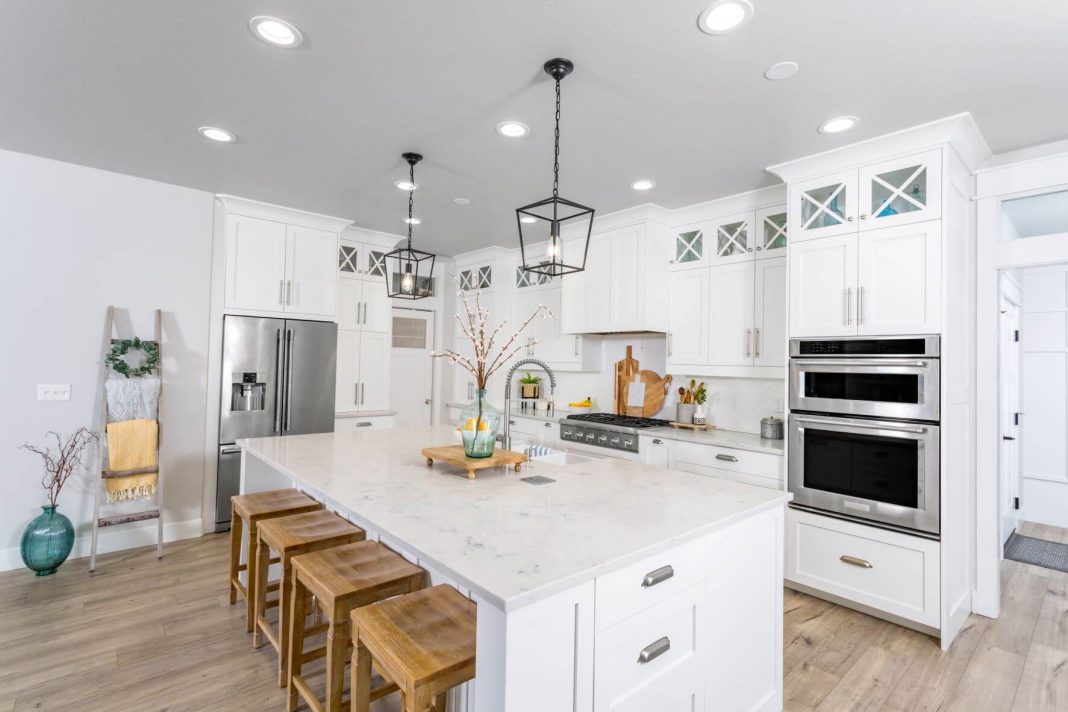 clean and tidy Countertops